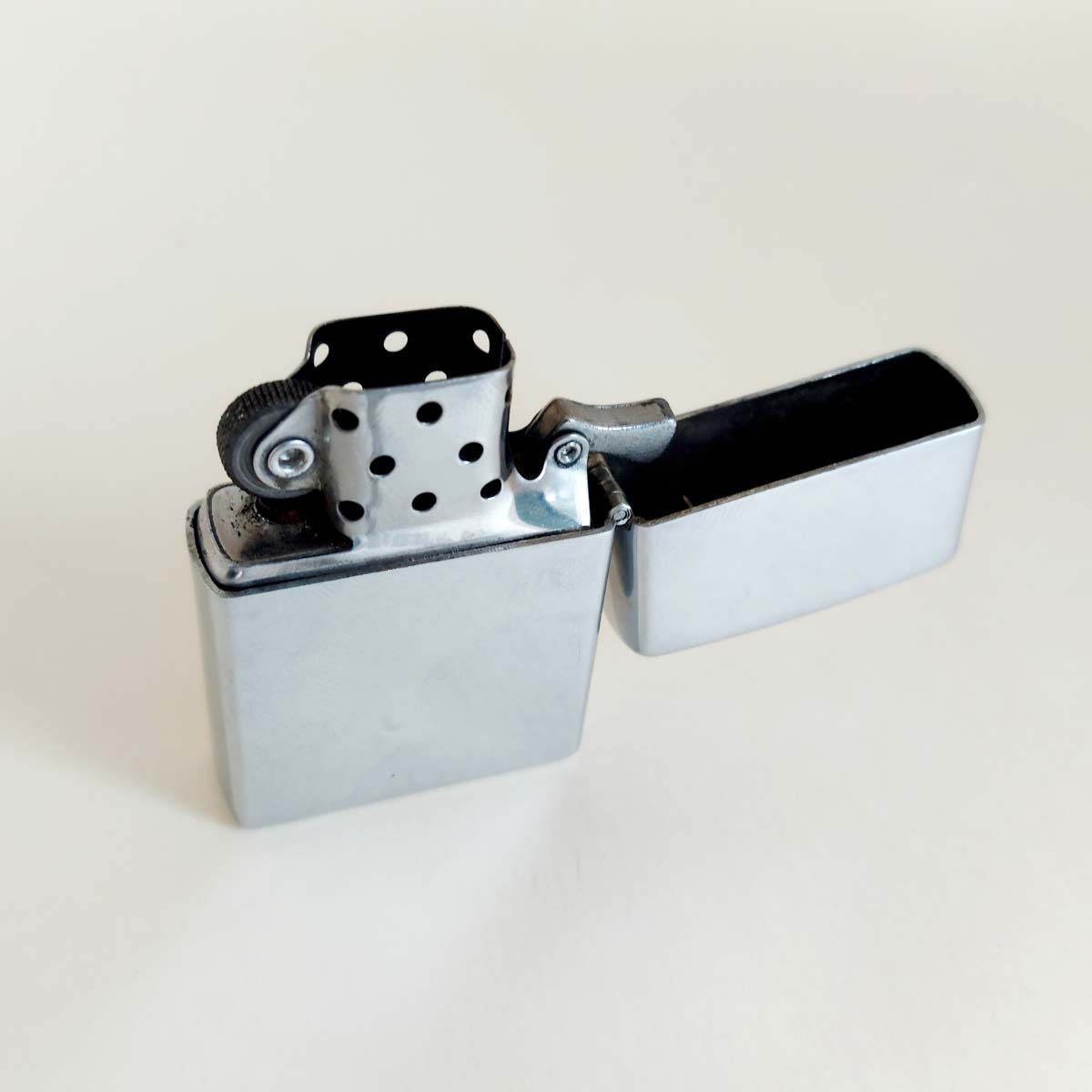 Как проверить подлинность вставного блока Zippo